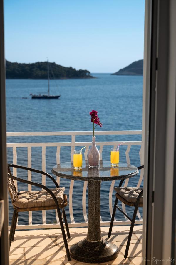 Apartments Lastovo Silic Eksteriør bilde